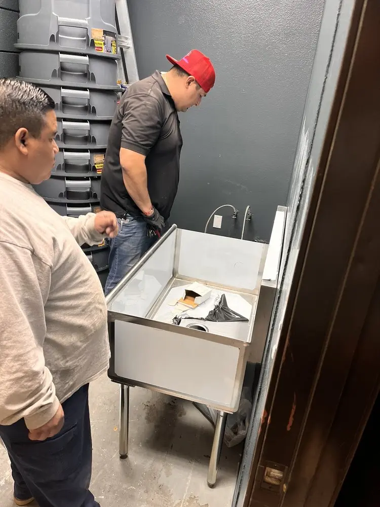 Commercial plumbing and sink installation in North San Antonio Hills